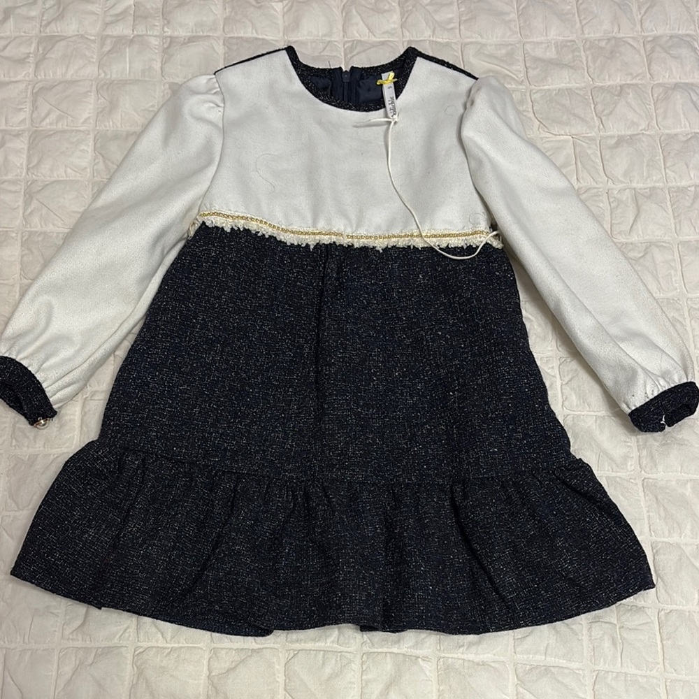 Elegant Kids Dress in Blue and White size 5 brand new